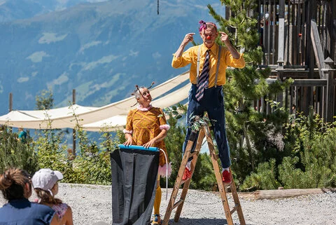 Die Clowns Mimi und Herbert beim Kinderfest am Fichtenschloss