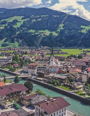 Blick auf Zell am Ziller