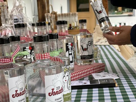 Gin Verkauf beim Bauernmarkt