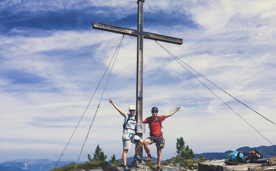 Gipfelkreuz am Klettersteig Gerlossteinwand Hainzenberg