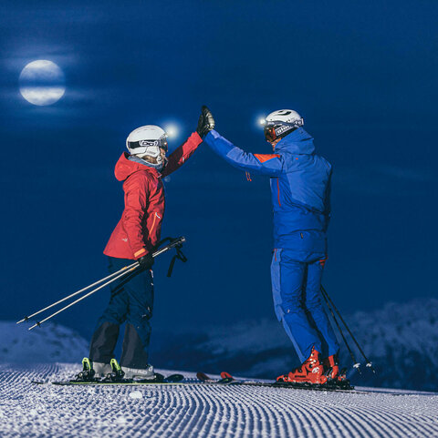 Moonlight Skiing
