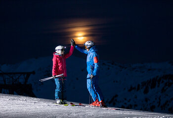 Moonlight Skiing & Dinner