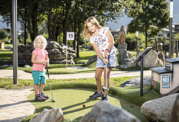 Abenteuer Minigolf Zell am Ziller
