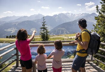 Familienwanderung in der Zillertal Arena