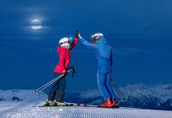 Moonlight Skiing & Dinner