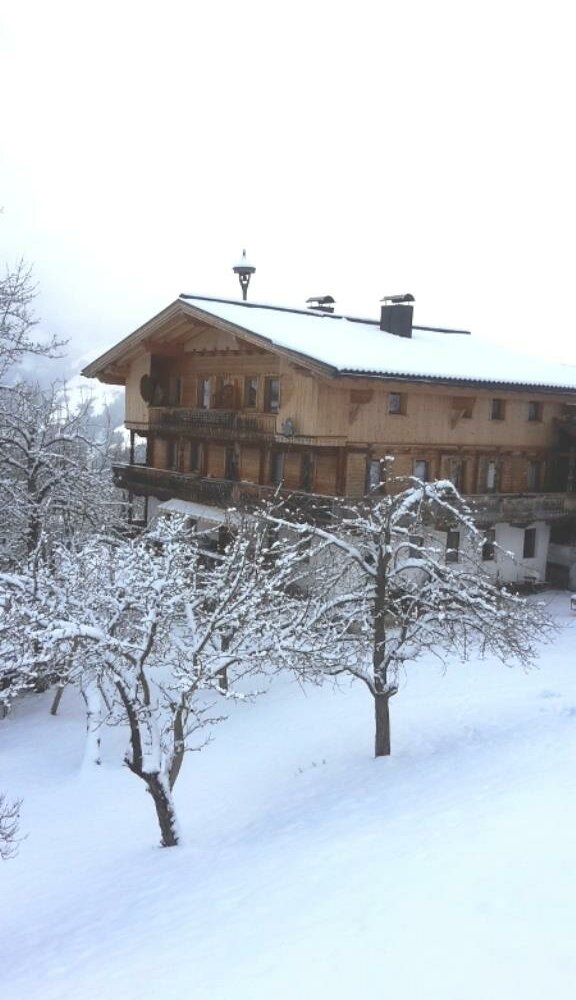 Bauernhaus-Winter.jpg