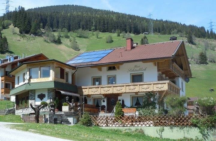 Haus-Schoenblick-Sommer.jpg