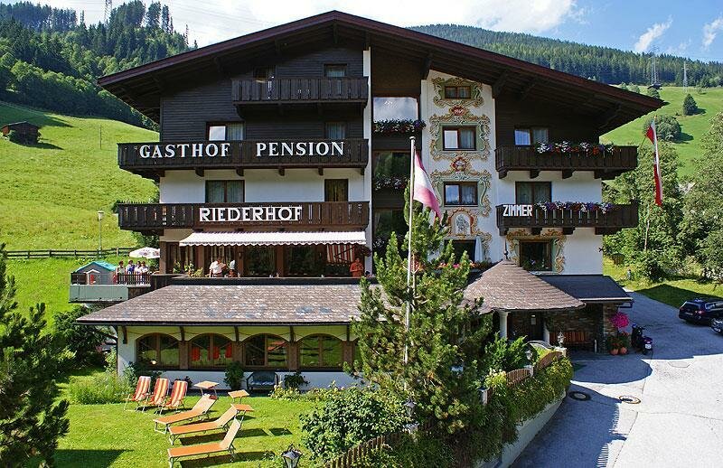 Gasthof-Riederhof-SOMMER.jpg