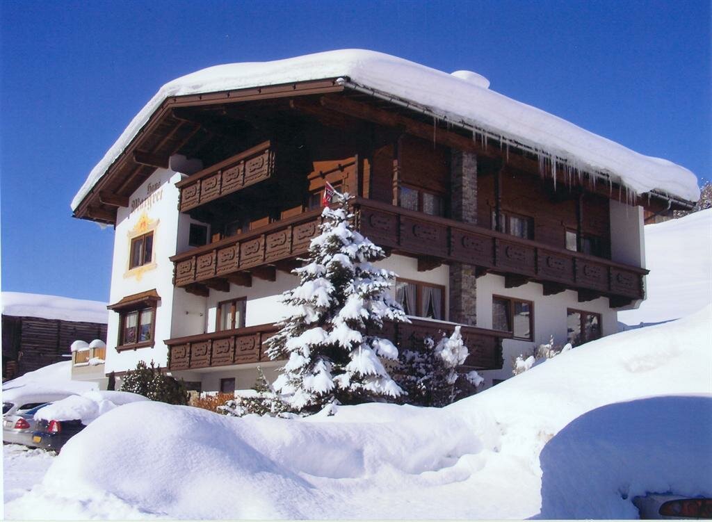 Haus-Margret-im-Winter.jpg