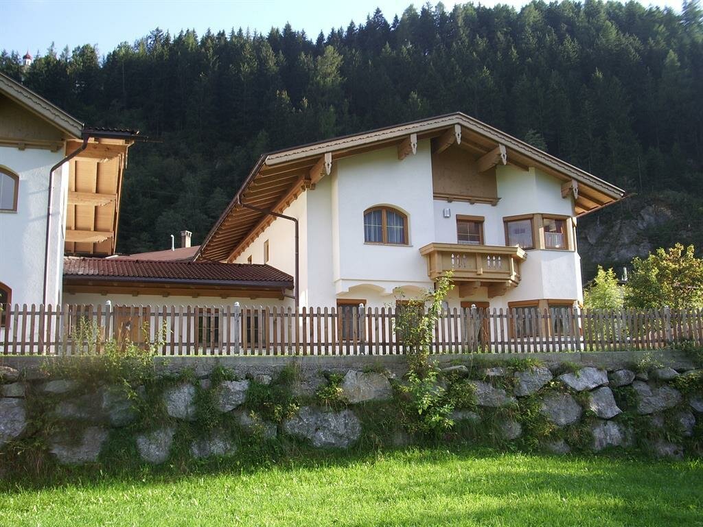 Hausfoto.jpg