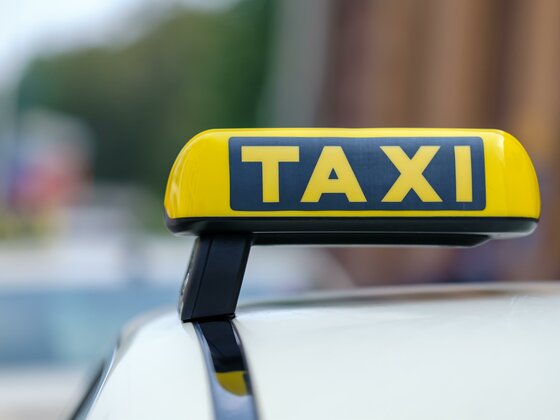 Taxi