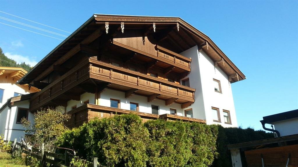 Sommeransicht-Haus.jpg