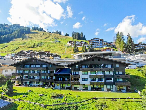 Chalet H