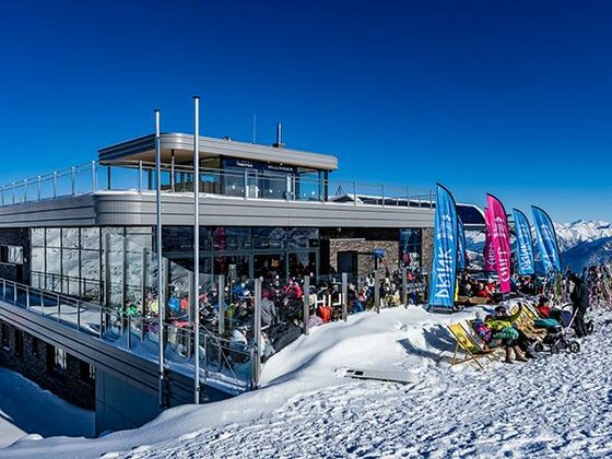 Gipfeltreffen, Bergrestaurant mit Wine Lounge im Sommer & Winter