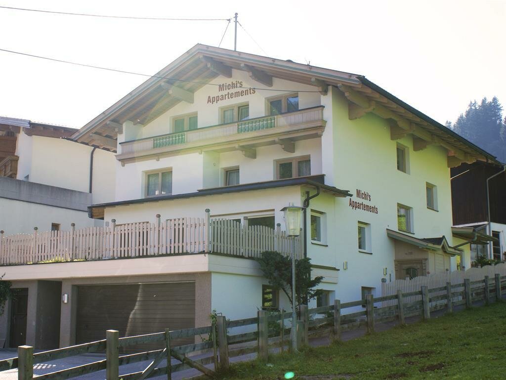 Michis-Appartement-Sommer.jpg