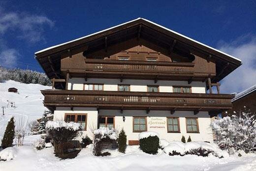 Landhaus-Gertraud-Winter.jpg