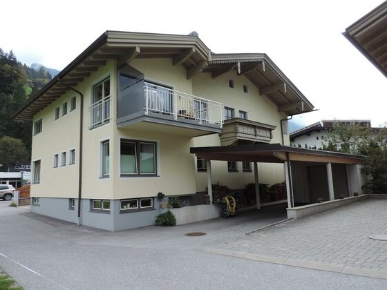 Haus Gruber Theresia